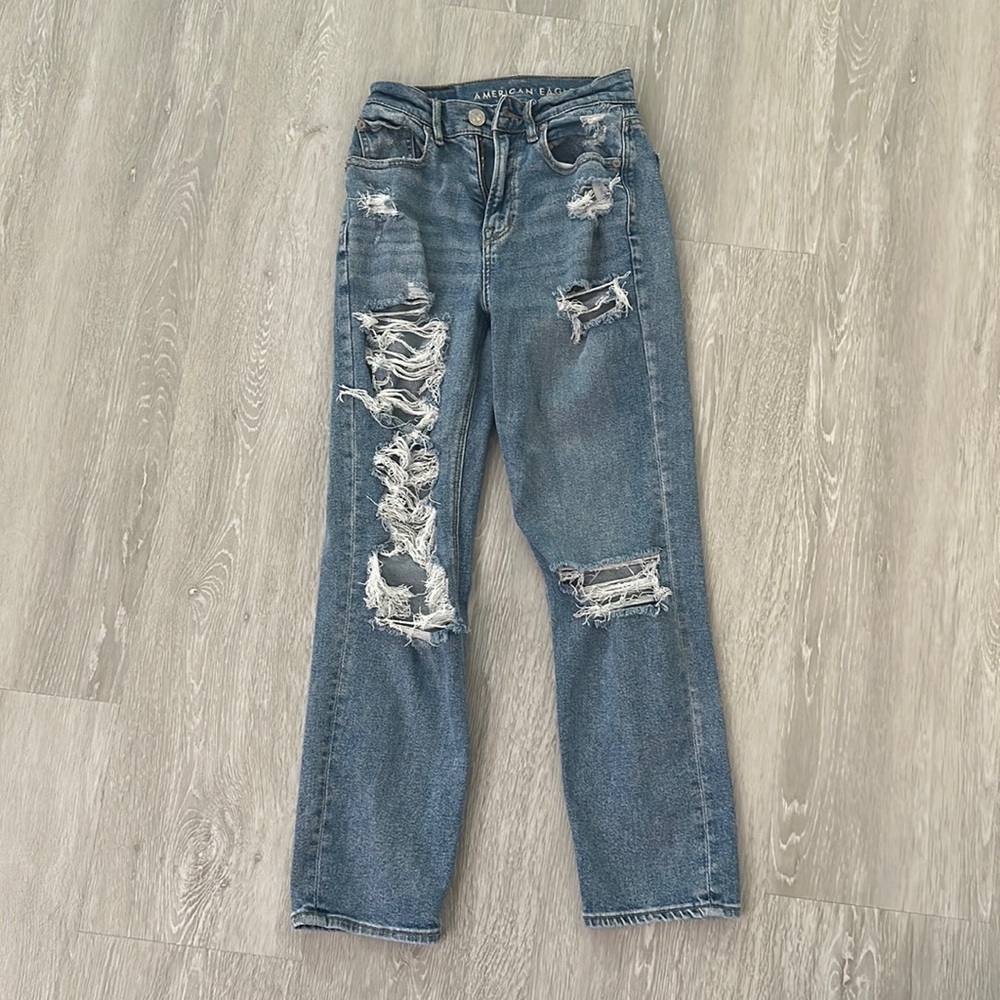 AE Ripped Highest Waist '90s Boyfriend Jean size 00 regular